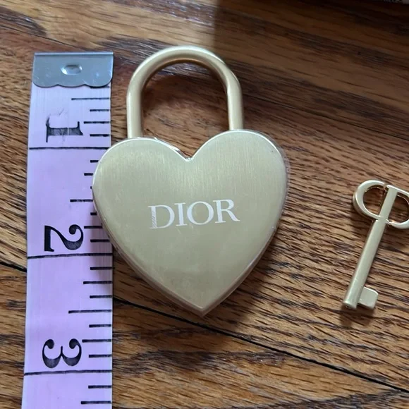 Christian Dior heart shape lock with key. - Picture 6 of 6